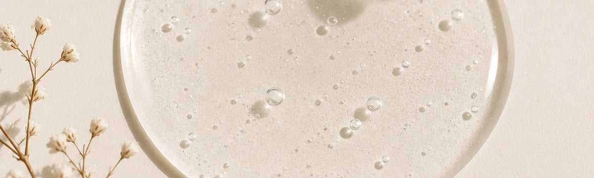 Clear gel texture illustrating the niacinamide ingredient section